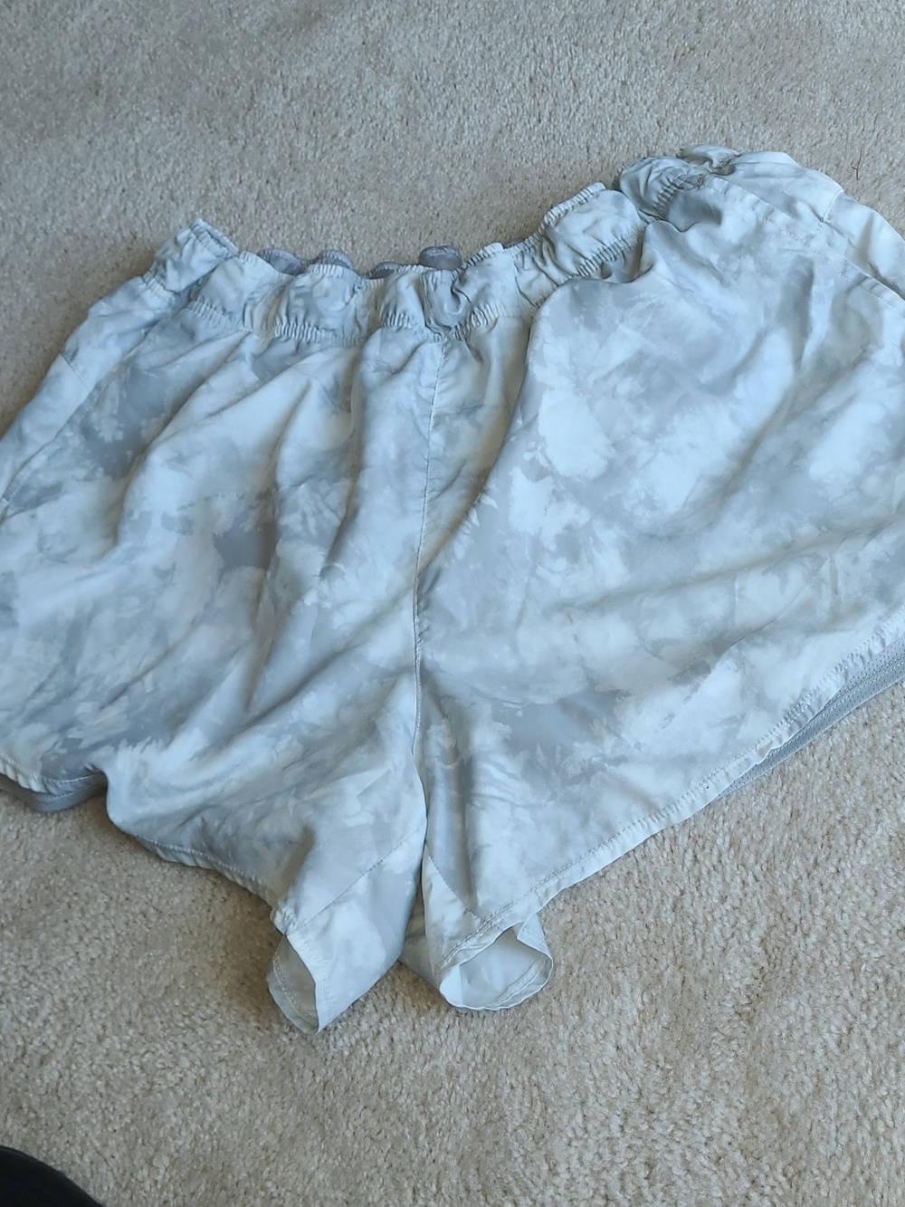 Athletic Works Light Gray Tie-Dye Women’s Athletic Shorts